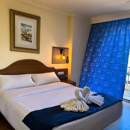 Hotel Portofino By Insidehome Empuriabrava Exterior foto